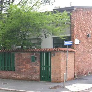https://la-rondine-milan.it-lombardy.com